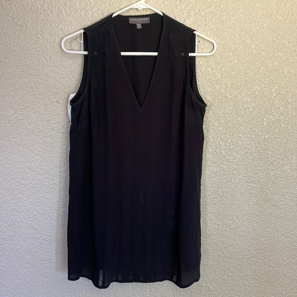A Pea in The Pod black silk maternity shirt